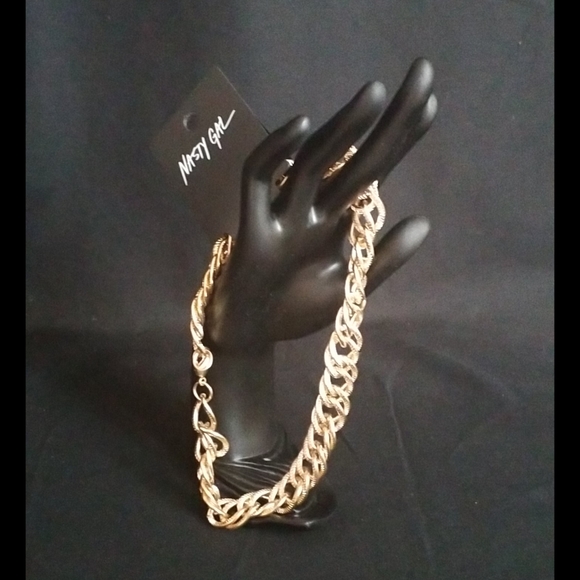 NASTY GAL Gold Chain Choker - Picture 2 of 4